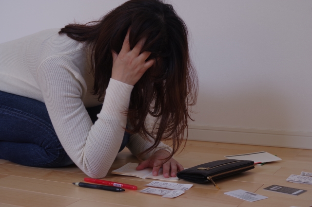 利子ばかりが膨らむ。日立市で弁護士や司法書士に債務整理の無料相談をする